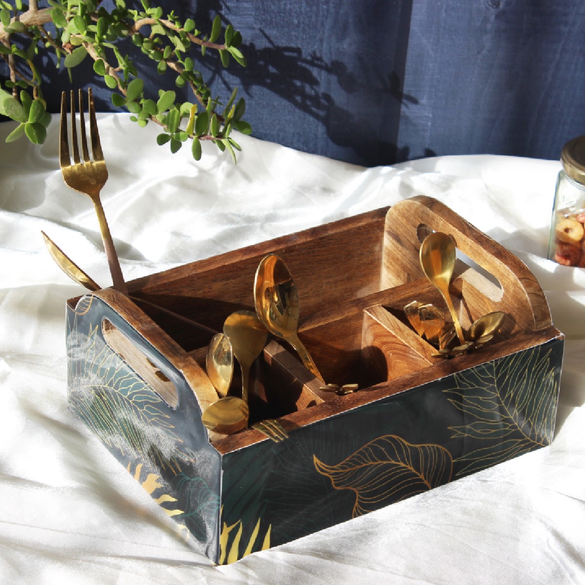 Leafy Gleam Mangowood Cutlery Caddy