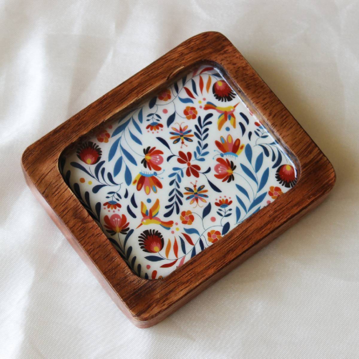 Chitrakari Mehmaan Nawaazi Mangowood Duo  (Tray + Coaster)