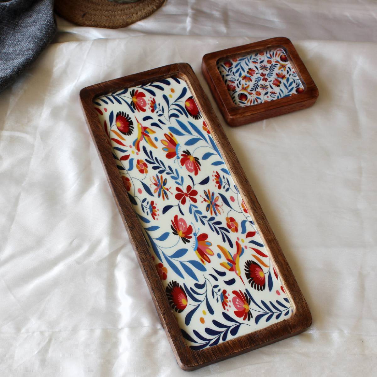 Chitrakari Mehmaan Nawaazi Mangowood Duo  (Tray + Coaster)