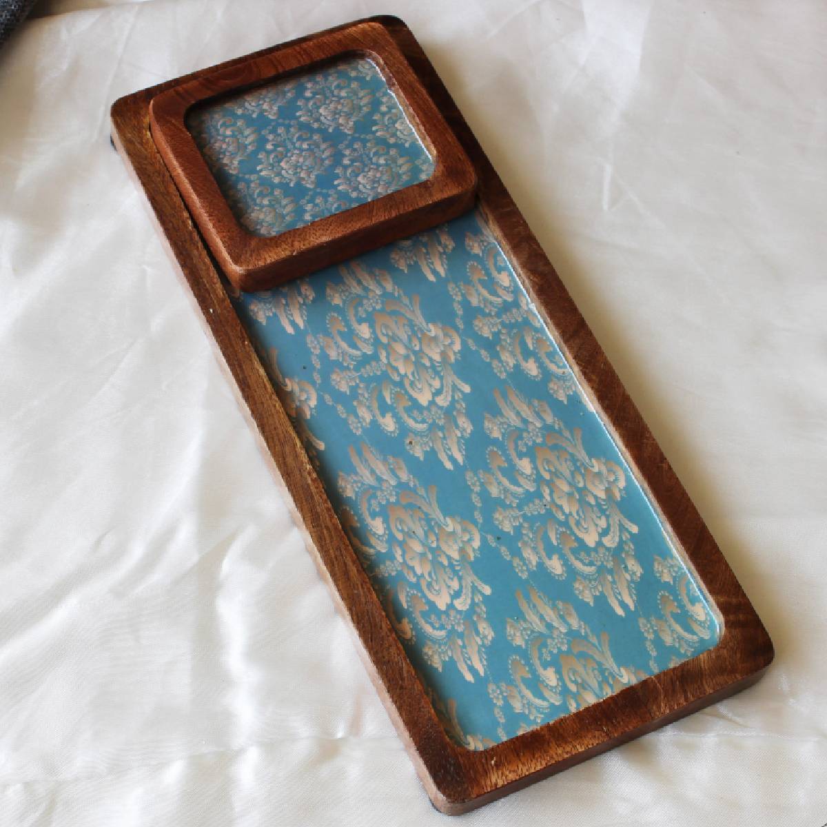 Firozi Zari Mehmaan Nawaazi Mangowood Duo  (Tray + Coaster)