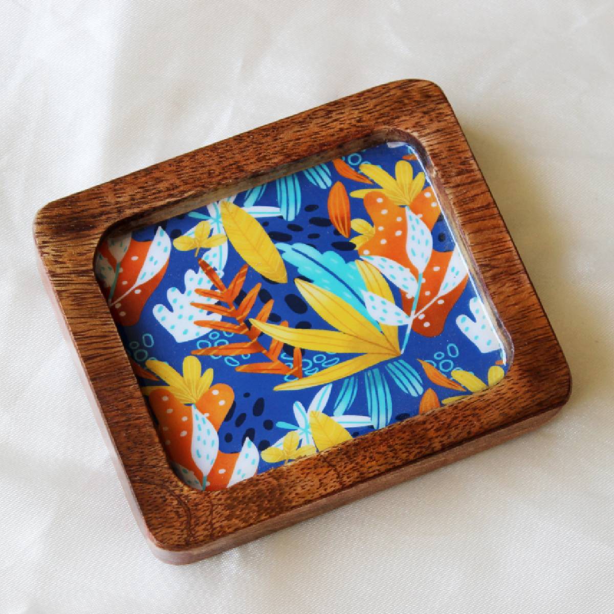 Utsav Tropica Mehmaan Nawaazi Mangowood Duo  (Tray + Coaster)