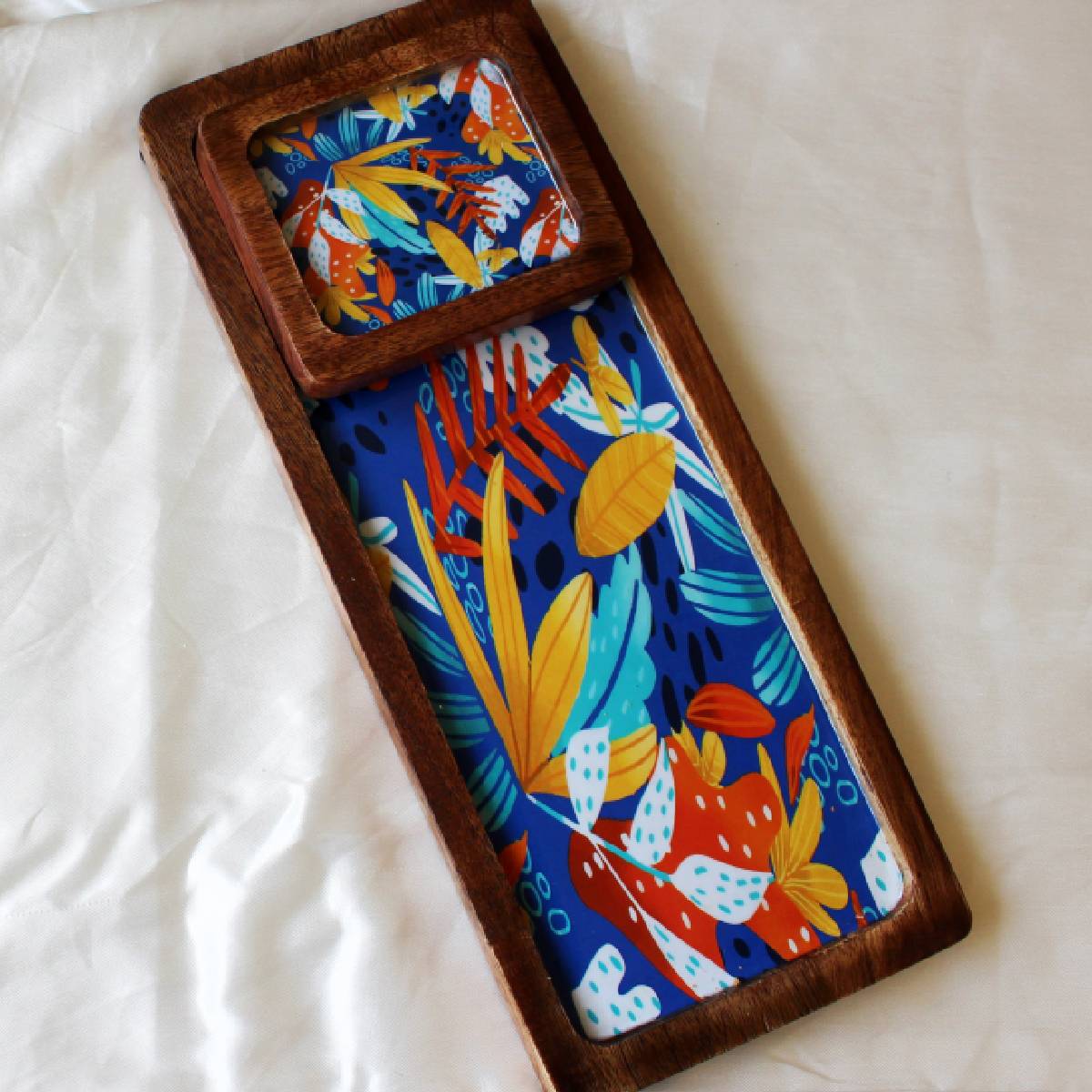 Utsav Tropica Mehmaan Nawaazi Mangowood Duo  (Tray + Coaster)