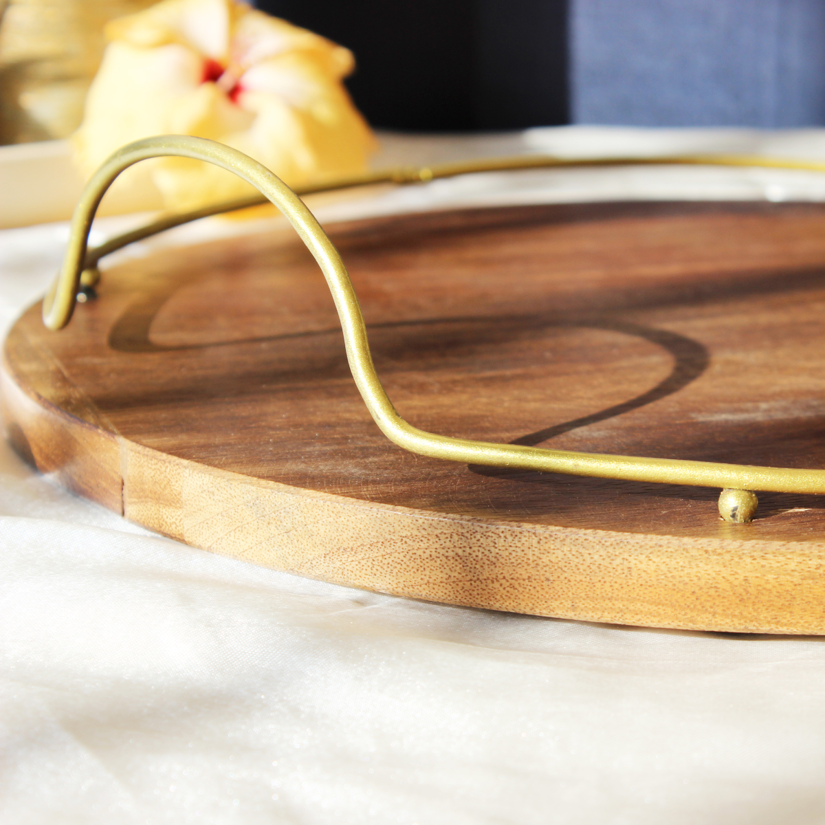 Minimalist Hoop Handle Round Acacia Platter