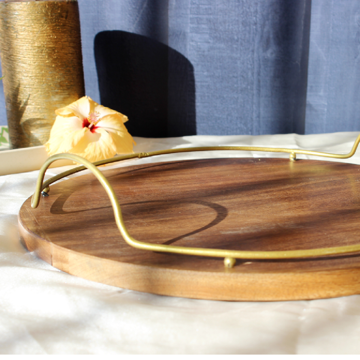 Minimalist Hoop Handle Round Acacia Platter