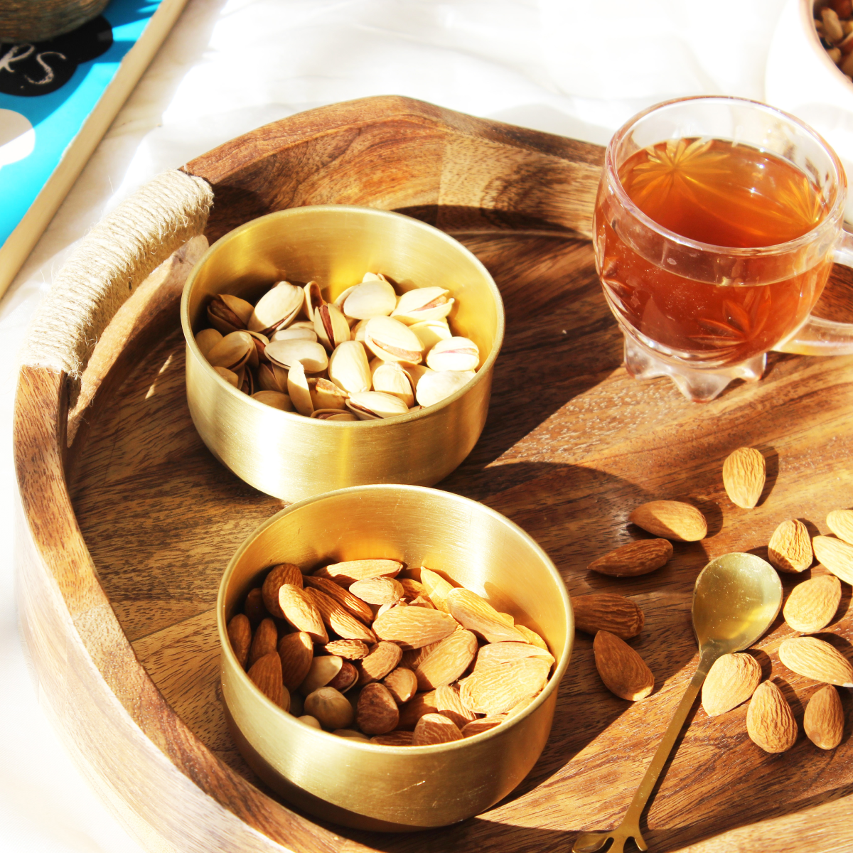 Acacia Round Breakfast Tray with Rope Handles