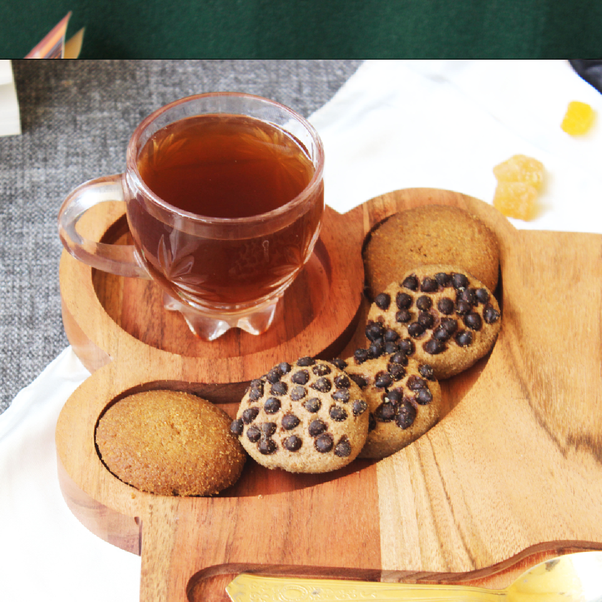 Acacia Brew & Bite Tray
