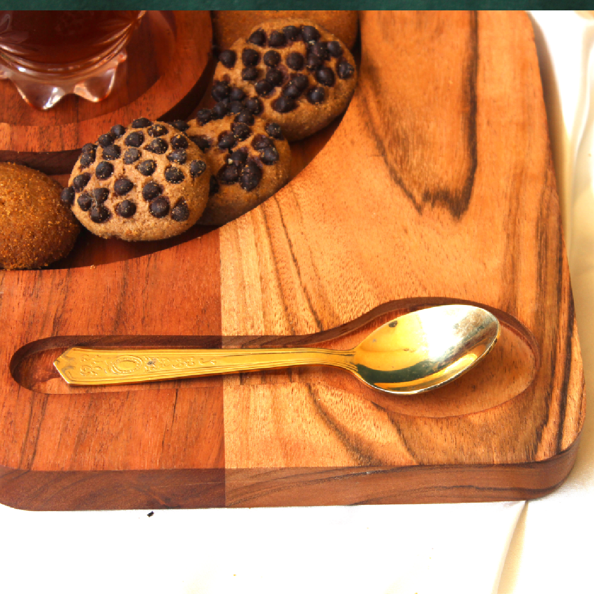 Acacia Brew & Bite Tray