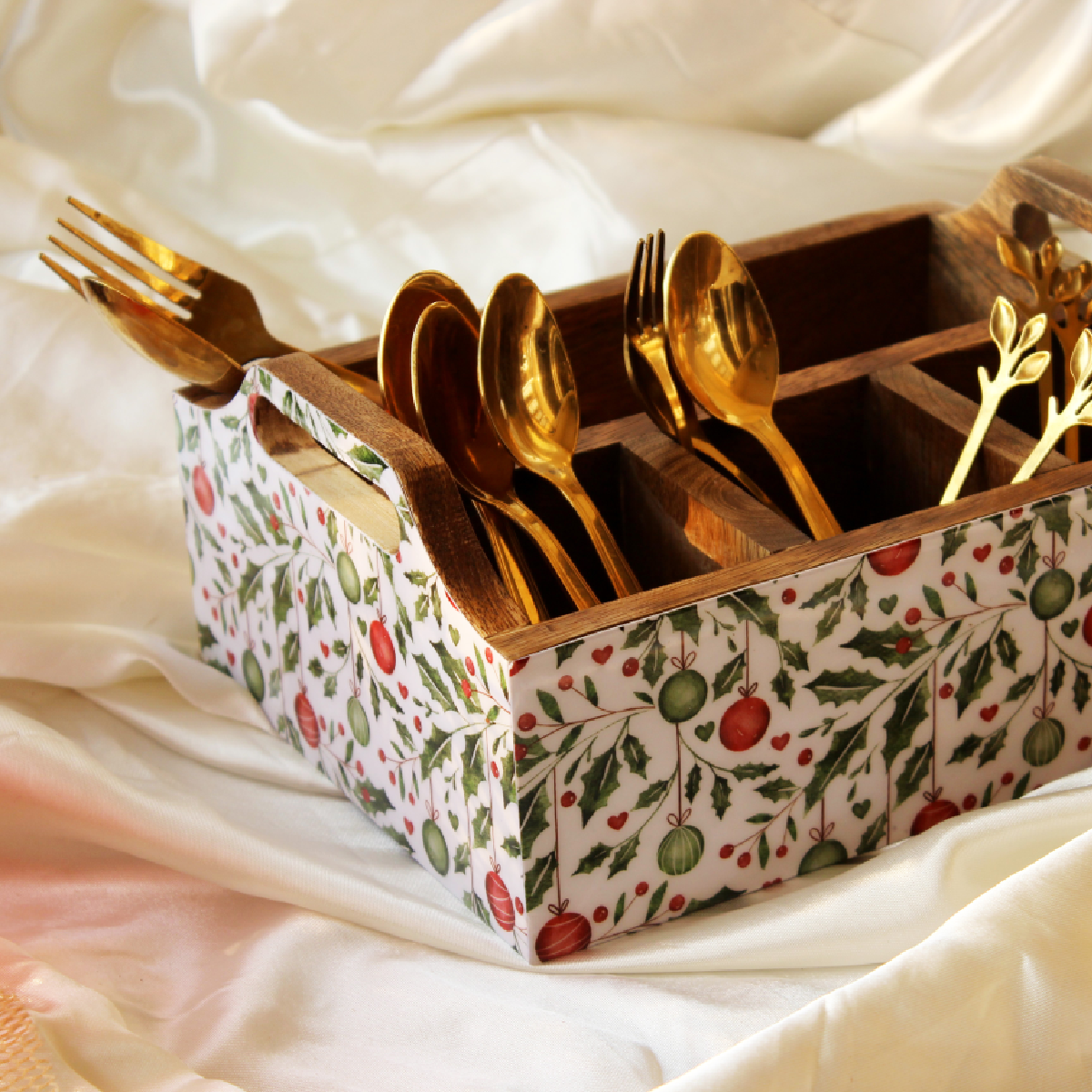 Holiday Hangings MangoWood Cutlery Holder
