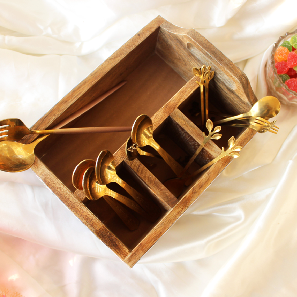 Holiday Hangings MangoWood Cutlery Holder