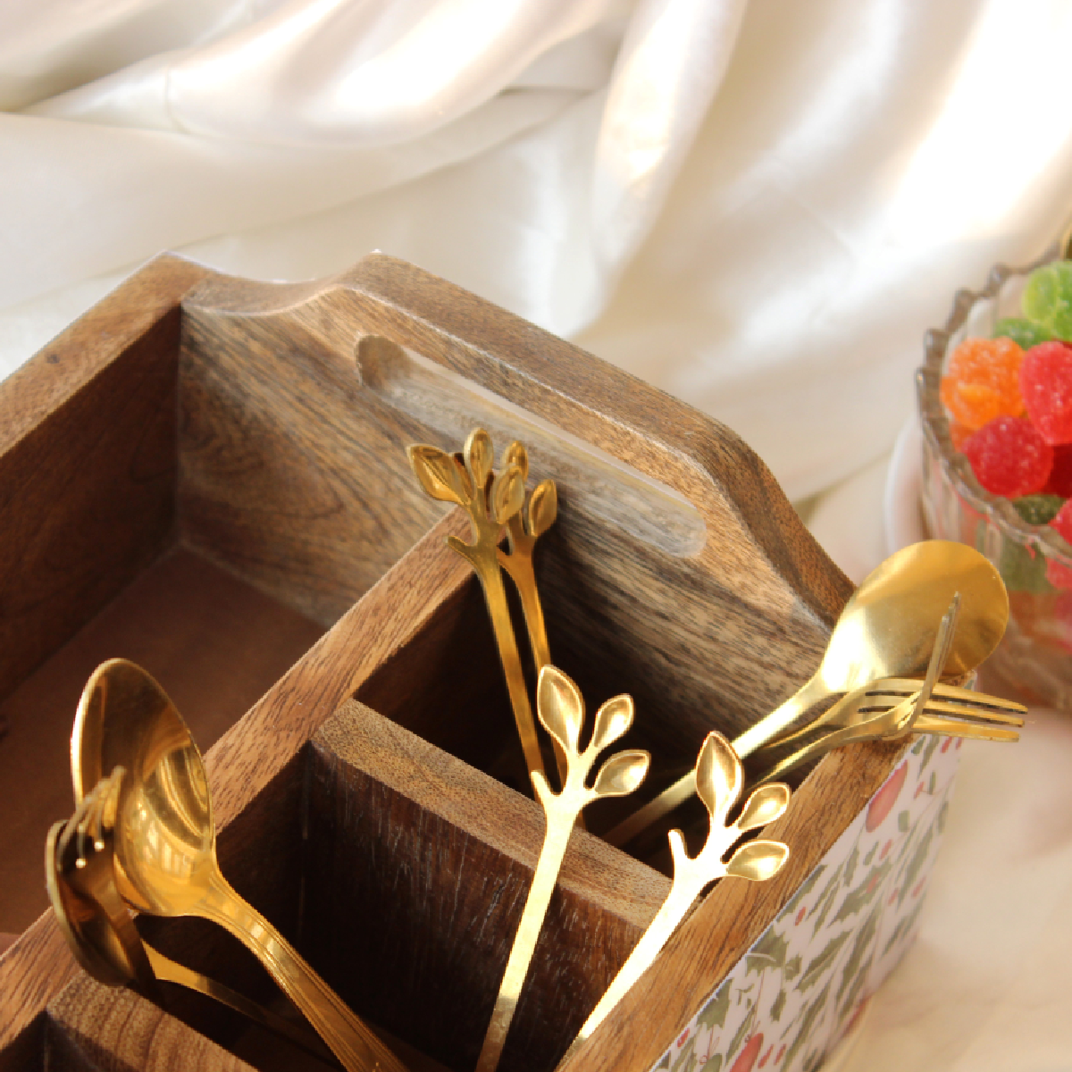 Holiday Hangings MangoWood Cutlery Holder