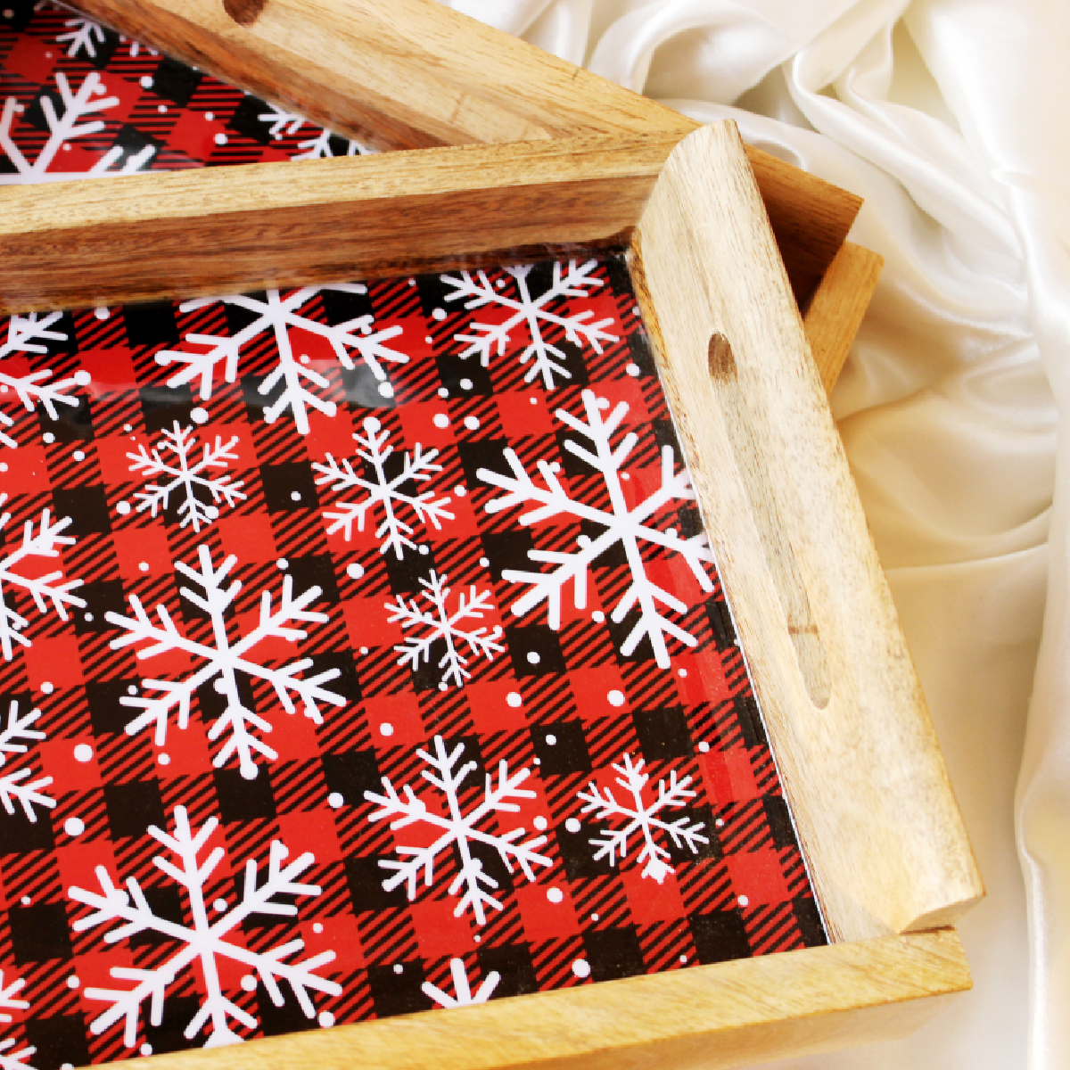 Snowflake Fantasy MangoWood Serving Tray