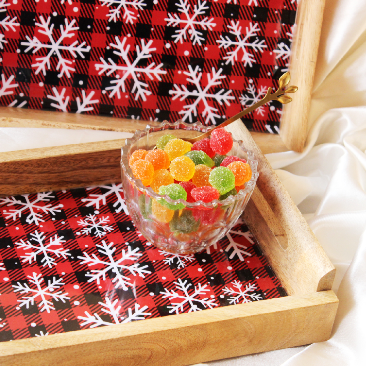 Snowflake Fantasy MangoWood Serving Tray