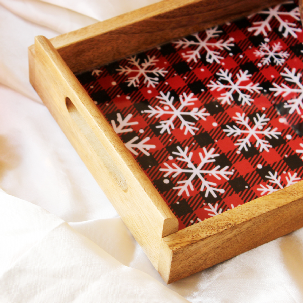 Snowflake Fantasy MangoWood Serving Tray