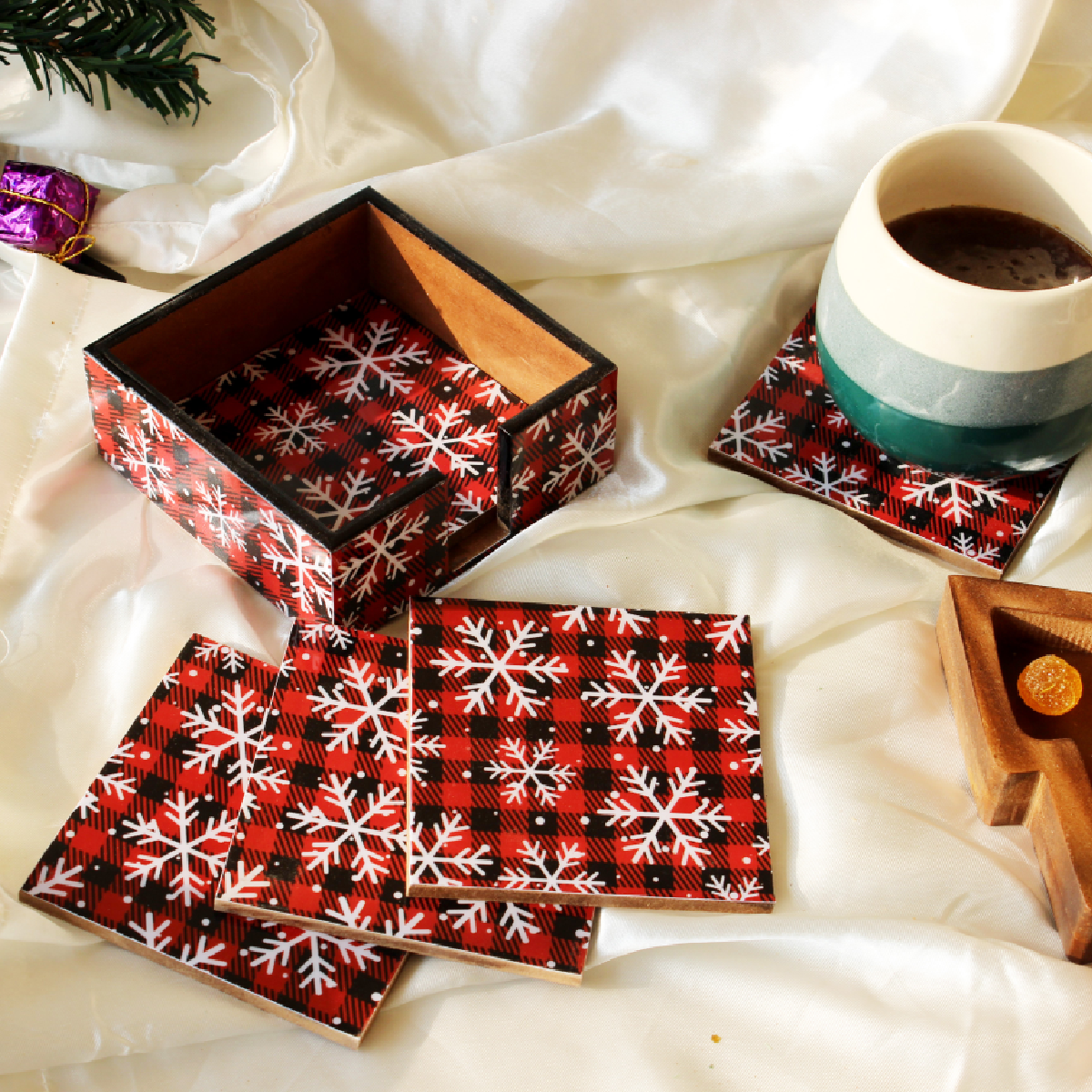 Snowflake Fantasy Wood Coasters Set with Holder