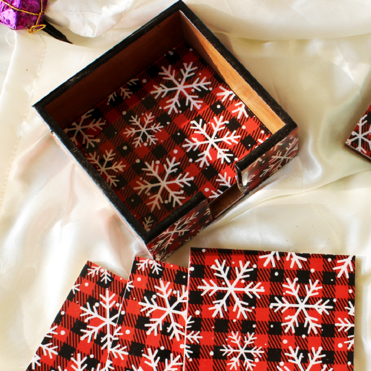 Snowflake Fantasy Wood Coasters Set with Holder